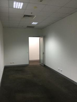 DTB First Floor T9 Vacant Lease Office Space Rear to Front Pic 3