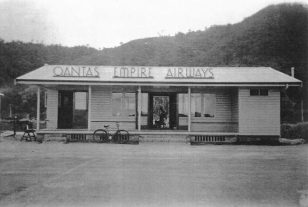 Qantas Office history 650